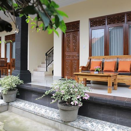 Sadru House Bed & Breakfast Ubud  Bagian luar foto