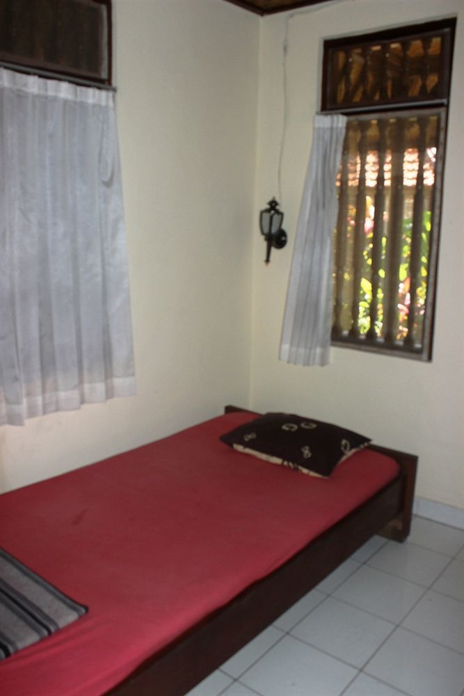 Sadru House Bed & Breakfast Ubud  Bagian luar foto
