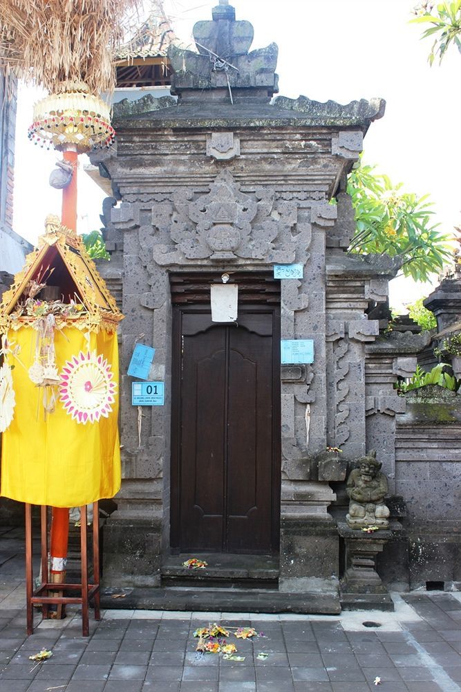 Sadru House Bed & Breakfast Ubud  Bagian luar foto